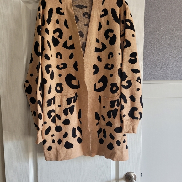 Tan/Black Leopard Print Long Open Front Cardigan Sweater Size M/L - Picture 2 of 10